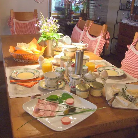 Biohof Hausberg Oda ve Kahvaltı Egglham