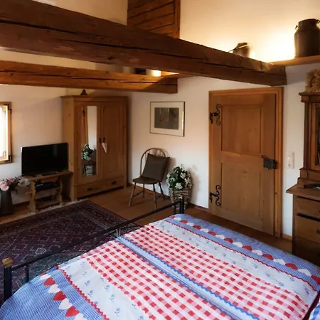 Biohof Hausberg Oda ve Kahvaltı 3*